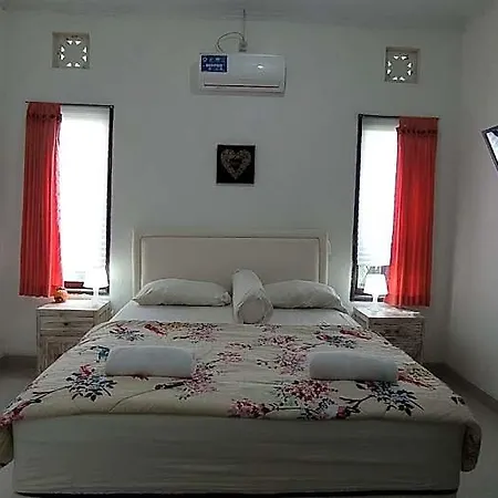 Neny\'S Homestay